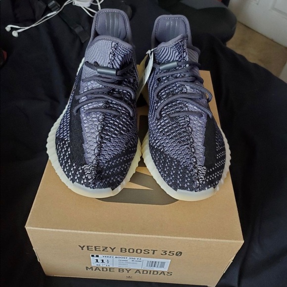 yeezy 250 carbon